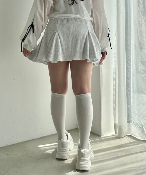 OLIVE des OLIVE(オリーブデオリーブ)の「ボリュームカットミニスカート(スカート・レディース・トップグレー/オートミール/スミクロ・FREE)」の19枚目の写真