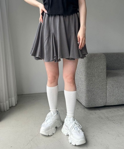 OLIVE des OLIVE(オリーブデオリーブ)の「ボリュームカットミニスカート(スカート・レディース・トップグレー/オートミール/スミクロ・FREE)」の22枚目の写真