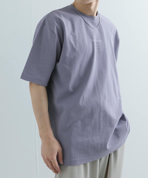 SENSE OF PLACE by URBAN RESEARCH(センスオブプレイスバイアーバンリサーチ)の「『別注』グラフィックアートTシャツ(5分袖)C(Tシャツ/カットソー・メンズ・ホワイト/ブラック/パープル系その他・MEDIUM/LARGE)」の4枚目の写真