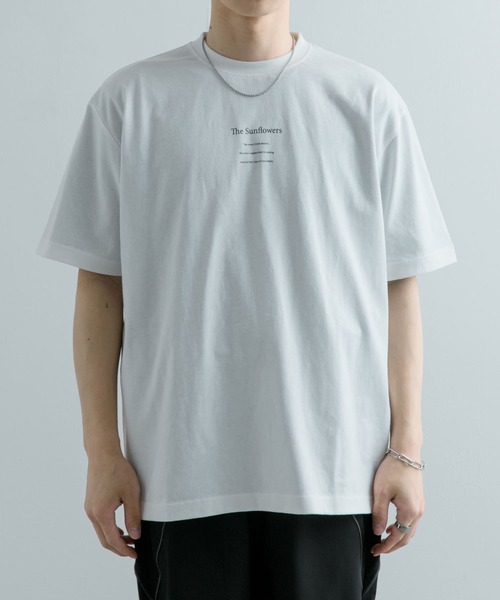 SENSE OF PLACE by URBAN RESEARCH(センスオブプレイスバイアーバンリサーチ)の「『別注』グラフィックアートTシャツ(5分袖)C(Tシャツ/カットソー・メンズ・ホワイト/ブラック/パープル系その他・MEDIUM/LARGE)」の9枚目の写真