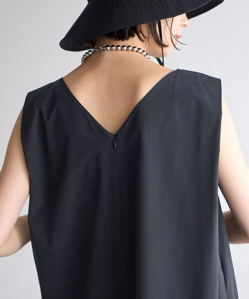 【新品タグ付き】VERYコラボUNFILO ブラック オールインワン VERY×UNFILOコラボ】BEAUTY MOVE オールインワン / UNFILO