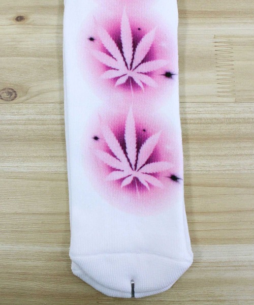 HUF（ハフ）の「エアブラシ デジタル プラントライフソックス 靴下 AIRBRUSH DIGITAL PL SOCK（ソックス/靴下・メンズ・ホワイト/ブラック・OS）」の13枚目の写真