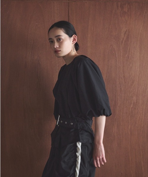 AIC.（エーアイシー）の「バルーンスリーブブラウス（シャツ/ブラウス・レディース・オフホワイト/ブラック・FREE）」の4枚目の写真