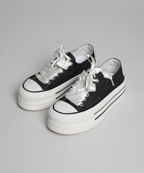 shoes365（シューズスリーシックスファイヴ）の「【shoes365】刺繍模様の装飾厚底スニーカー（スニーカー・レディース・ブラック/オフホワイト・22.5cm/23.0cm/23.5cm/24.0cm/24.5cm/25.0cm）」の6枚目の写真