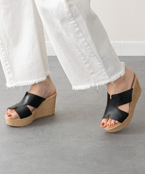 inter-chaussures（インターショシュール）の「【Oh my Sandals】クッションインソール厚底ミュールサンダル(E42501)（サンダル・レディース・ベージュ/ブラック/ブラウン・38/36/37/35）」の16枚目の写真