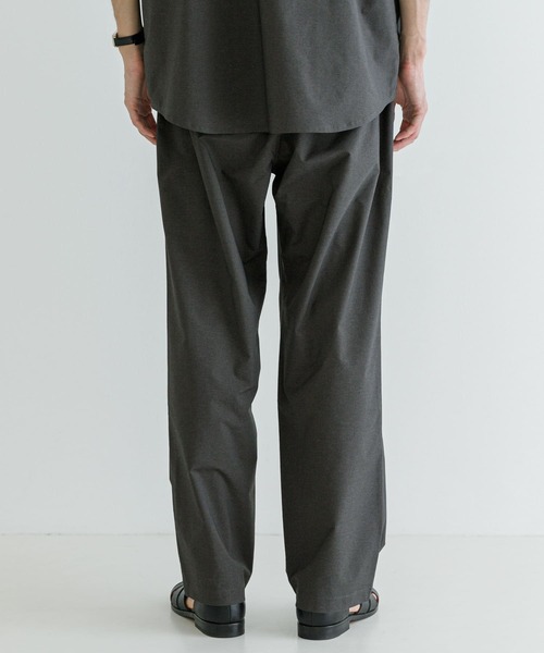 URBAN RESEARCH（アーバンリサーチ）の「『UR TECH』CLIMBING PANTS（その他パンツ・メンズ・ネイビー/チャコールグレー・MEDIUM/LARGE）」の4枚目の写真