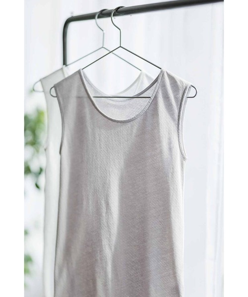 Live in comfort（リブインコンフォート）の「リブ　イン　コンフォート　インに一枚着て安心感アップ！綿１００％メッシュタンクトップ（タンクトップ・レディース・グレー/ブラック/ホワイト・SMALL/MEDIUM/LARGE/X-LARGE/XX-LARGE/XXX-LARGE）」の5枚目の写真