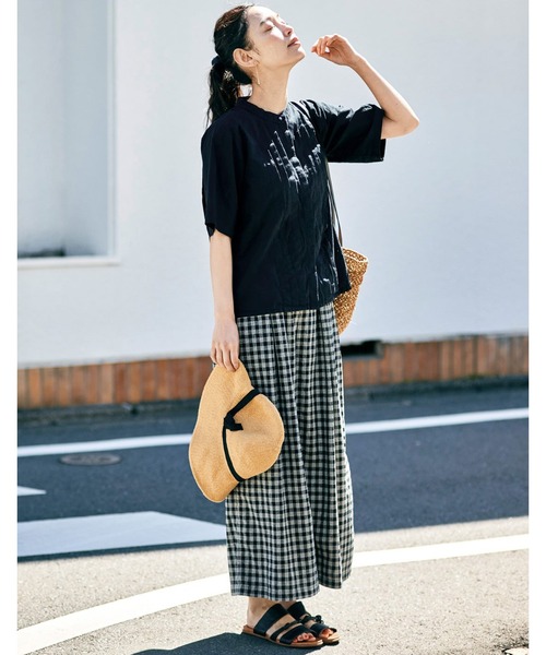 and myera（アンド マイラ）の「ａｎｄ　ｍｙｅｒａ　幅広タックブラウス（シャツ/ブラウス・レディース・ホワイト/ブラック・LARGE/MEDIUM/X-LARGE/SMALL）」の6枚目の写真