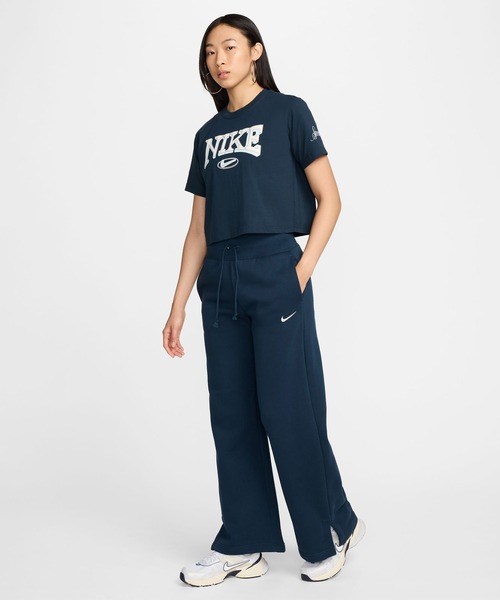 NIKE(ナイキ)の「NIKE/ナイキ 半袖 Tシャツ スウッシュ ロゴ プリント クロップド丈 ショート丈 FZ2856-010/FZ2856-478(Tシャツ/カットソー・レディース・ネイビー/ブラック・M/S)」の7枚目の写真