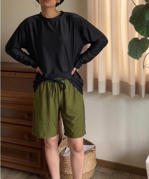 Ritzy（リッツィー）の「洋服見え 体型カバー 長袖ラッシュガード+ショートパンツ+タンクトップビキニ 水着 4点セット（水着・レディース・ベージュ系/ブラック系3/ブラック系1/ホワイト系/ブラック系2・M/L/XL）」の14枚目の写真