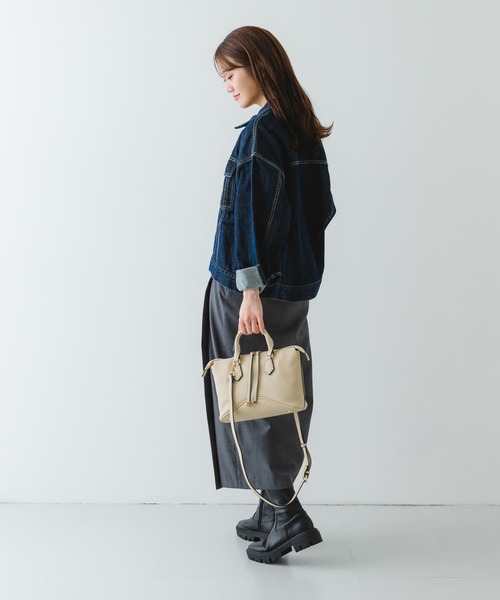 RODE SKO（ロデスコ）の「メタルストラップミニボストンバッグ（ボストンバッグ・レディース・ブラック/アイボリー/モカ・ONE）」の11枚目の写真