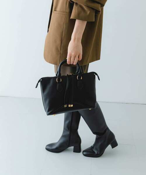 RODE SKO（ロデスコ）の「メタルストラップミニボストンバッグ（ボストンバッグ・レディース・ブラック/アイボリー/モカ・ONE）」の17枚目の写真