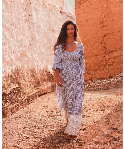 ROXY（ロキシー）の「BORDERLINE MAXI/ロキシー長袖マキシワンピ（ワンピース・レディース・ブルー・LARGE/MEDIUM/SMALL）」の10枚目の写真