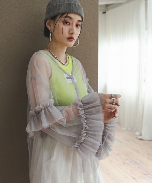 bohmal（ボマール）の「ボリュームチュールVネックカーディガン（Tシャツ/カットソー・レディース・アイボリー/ブラック/グレー・FREE）」の6枚目の写真