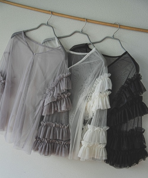 bohmal（ボマール）の「ボリュームチュールVネックカーディガン（Tシャツ/カットソー・レディース・アイボリー/ブラック/グレー・FREE）」の12枚目の写真