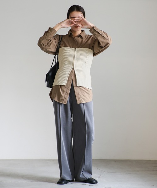 select MOCA(セレクトモカ)の「ジッパーリブニットビスチェ(ベスト・レディース・グレイッシュベージュ/ブラック/アイボリー・FREE)」の6枚目の写真