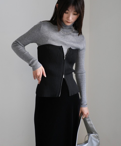 select MOCA(セレクトモカ)の「ジッパーリブニットビスチェ(ベスト・レディース・グレイッシュベージュ/ブラック/アイボリー・FREE)」の21枚目の写真