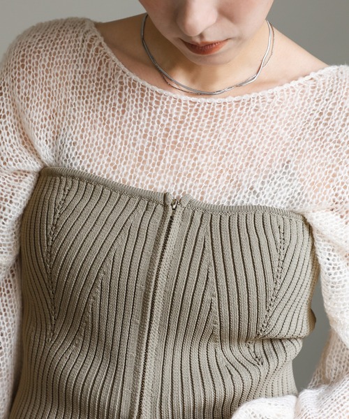 select MOCA(セレクトモカ)の「ジッパーリブニットビスチェ(ベスト・レディース・グレイッシュベージュ/ブラック/アイボリー・FREE)」の9枚目の写真