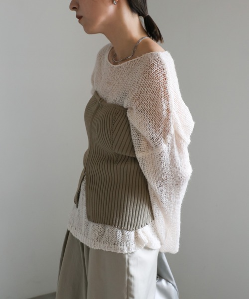 select MOCA(セレクトモカ)の「ジッパーリブニットビスチェ(ベスト・レディース・グレイッシュベージュ/ブラック/アイボリー・FREE)」の11枚目の写真