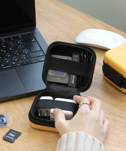 nahe ネーエ ハードシェルケース ガジェット収納 マルチポーチ