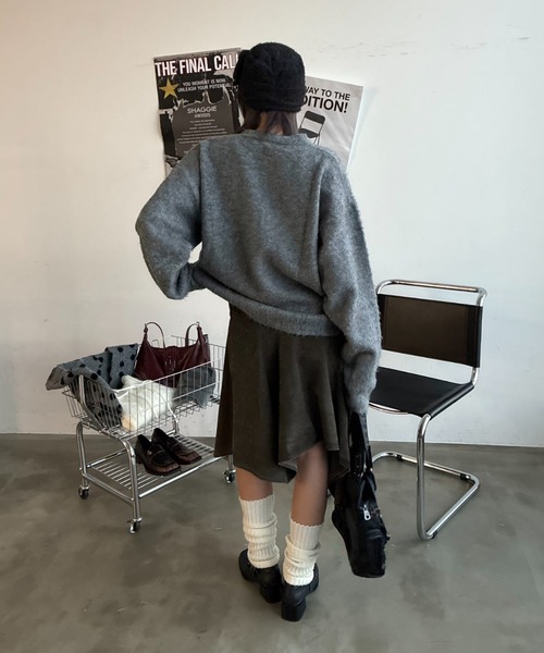 SHAGGIE（シャギー）の「【ユニセックス】ウール混リッチシャギープルオーバーニット（ニット/セーター・レディース・ホワイト/パープル/グレー・FREE）」の17枚目の写真