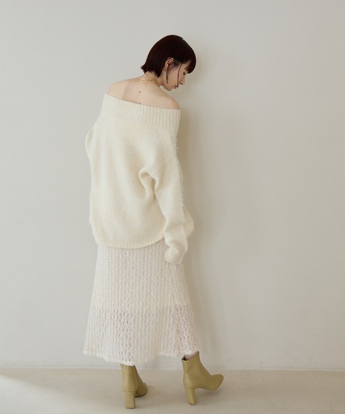 meilmada(メイルマダ)の「アルパカタッチオフショルニット(ニット/セーター・レディース・アイボリー/チャコールグレー・FREE)」の17枚目の写真