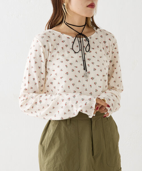 w closet（ダブルクローゼット）の「フラワーロングTシャツ（Tシャツ/カットソー・レディース・オフホワイト/ホワイト・FREE）」の2枚目の写真