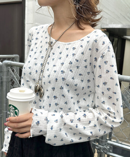 w closet（ダブルクローゼット）の「フラワーロングTシャツ（Tシャツ/カットソー・レディース・オフホワイト/ホワイト・FREE）」の3枚目の写真