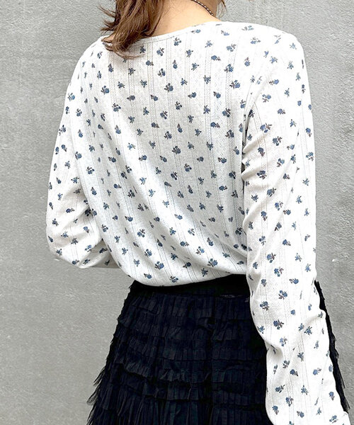 w closet（ダブルクローゼット）の「フラワーロングTシャツ（Tシャツ/カットソー・レディース・オフホワイト/ホワイト・FREE）」の4枚目の写真