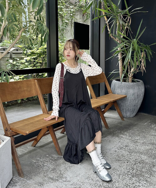 w closet（ダブルクローゼット）の「フラワーロングTシャツ（Tシャツ/カットソー・レディース・オフホワイト/ホワイト・FREE）」の15枚目の写真