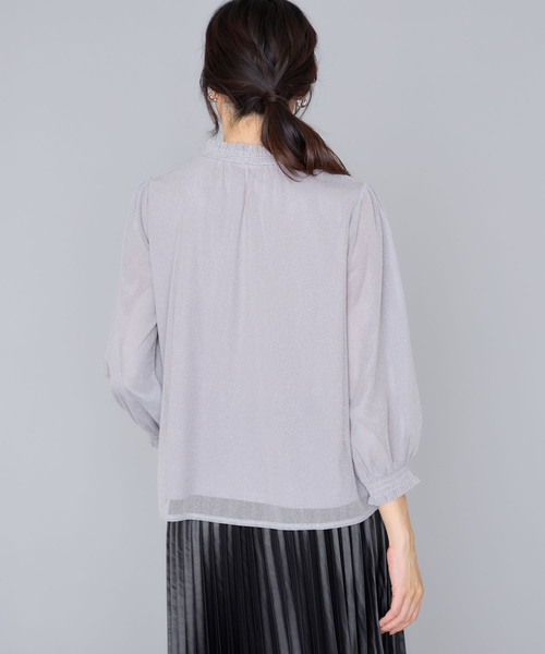A/C DESIGN BY ALPHA CUBIC(エーシーデザインバイアルファキュービック)の「ラメチュールハイネックブラウス(Tシャツ/カットソー・レディース・ブラック/ライトグレー/オフホワイト・M/L)」の6枚目の写真