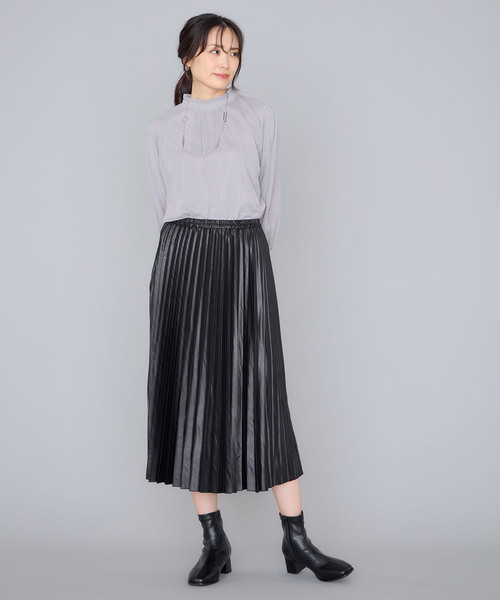 A/C DESIGN BY ALPHA CUBIC(エーシーデザインバイアルファキュービック)の「ラメチュールハイネックブラウス(Tシャツ/カットソー・レディース・ブラック/ライトグレー/オフホワイト・M/L)」の16枚目の写真