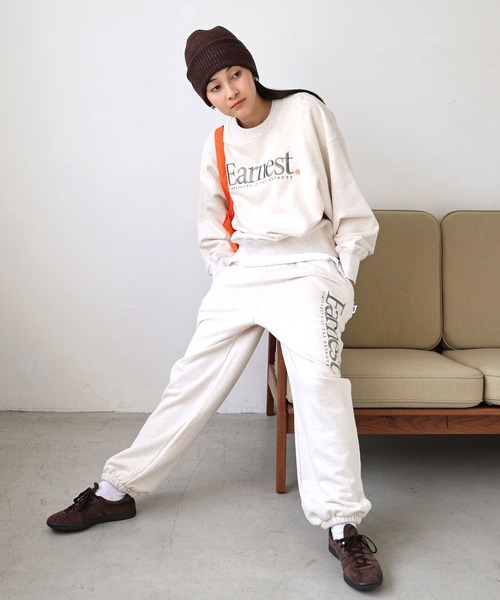 ANME（アンメ）の「Earnestエンブロイダリー裏毛スウェットトップス（スウェット・レディース・オートミール/ネイビー/アイボリー/ブラック/杢グレー・L/M/XL）」の14枚目の写真