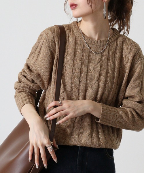 FUNALIVE(ファンアライブ)の「Cable knit crew neck knit / ケーブル編みクルーネックニット unisex(ニット/セーター・メンズ・グレー系2/グレー系3/レッド系1/ネイビー系2/ブラック系2/グレー系1/ネイビー系1/ブラック系1/ブラック系3/ブラック/キャメル/オフホワイト/ネイビー/ホワイト系2/ホワイト系1/杢グレー・LL/L/M)」の15枚目の写真