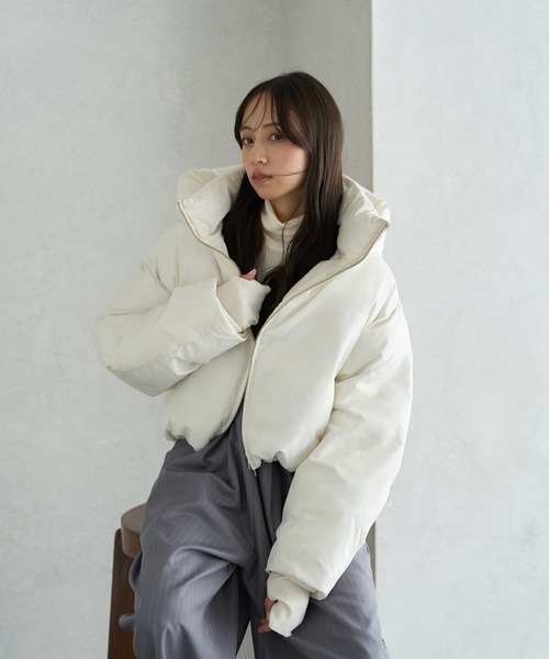 earth music&ecology(アースミュージックアンドエコロジー)の「2wayパファー ショートブルゾン(ダウンジャケット/コート・レディース・ブルーグレー/アイボリー・FREE)」の6枚目の写真