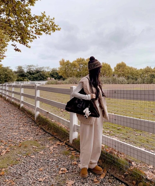 WEGO（ウィゴー）の「WEGO/大人気NO.1！フェイクムートンファーローブーツ（ブーツ・レディース・キャメル/ブラック・MEDIUM/LARGE/SMALL）」の8枚目の写真