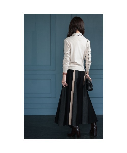 Sawa a la mode(サワアラモード)の「スカーフ付きスキッパーニットトップス(ニット/セーター・レディース・ベージュ/グリーン・FREE)」の17枚目の写真