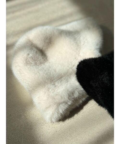 LAGUNAMOON（ラグナムーン）の「シャギーファーバケットハット（ハット・レディース・ホワイト/ブラック・FREE）」の4枚目の写真