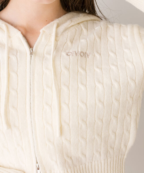 OLIVE des OLIVE(オリーブデオリーブ)の「ふわもちケーブルパーカー(パーカー・レディース・オフホワイト/チャコールグレー/サックスブルー/ブラウン・FREE)」の8枚目の写真