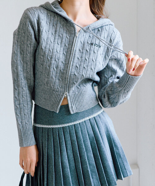 OLIVE des OLIVE(オリーブデオリーブ)の「ふわもちケーブルパーカー(パーカー・レディース・オフホワイト/チャコールグレー/サックスブルー/ブラウン・FREE)」の15枚目の写真
