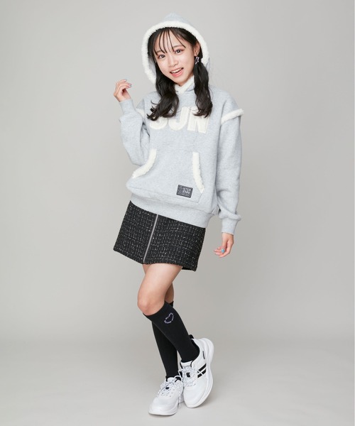 SISTER JENNI(SISTER JENNI)の「【あったか】裏起毛ボアロゴパーカー(パーカー・キッズ・グレー/ブラック・150cm/160cm/140cm/130cm)」の9枚目の写真