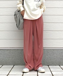 フロントタックテーパードパンツ