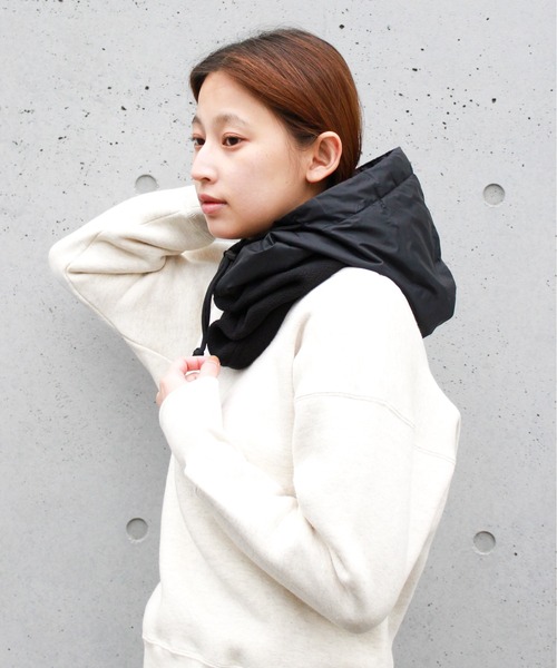 TAION(タイオン)の「TAION & MADDEN / タイオン&メデン 5WAY BALACLAVA ダウンバラクラバ(ネックウォーマー/スヌード・メンズ・ブラック/カーキ/レオパード/ネイビー/オリーブ・ONE SIZE)」の2枚目の写真