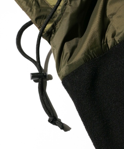 TAION(タイオン)の「TAION & MADDEN / タイオン&メデン 5WAY BALACLAVA ダウンバラクラバ(ネックウォーマー/スヌード・メンズ・ブラック/カーキ/レオパード/ネイビー/オリーブ・ONE SIZE)」の6枚目の写真