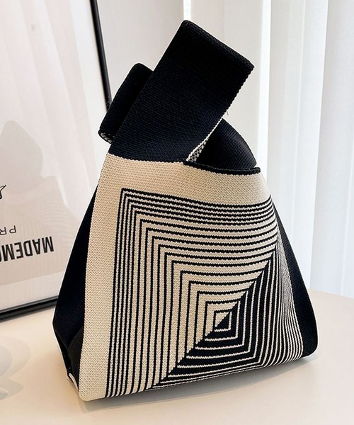 florist（フローリスト）の「おしゃれで使いやすい手提げスクエアニットエコバッグ（エコバッグ/サブバッグ・レディース・その他1/その他2/その他3/その他5/その他11/その他8/その他10/その他13/その他19/その他22/その他24/その他6/その他14/その他15/その他16/その他18/その他25/その他26/その他27/その他28/その他29/その他4/その他7/その他9/その他12/その他20/その他21/その他23/その他30/その他17・FREE）」の12枚目の写真