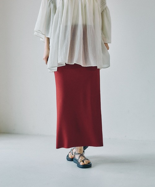 LEPSIM（レプシィム）の「14ゲージニットナロースカート　242468（スカート・レディース・グリーン/アイボリー/ブラック/パープル/カーキ/オレンジ/イエロー/ライトグレー/ライム/ボルドー/ブルー・TALL/FREE）」の10枚目の写真