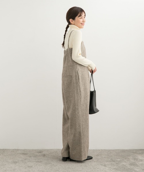 URBAN RESEARCH DOORS（アーバンリサーチドアーズ）の「タートルネックリブニット（ニット/セーター・レディース・ブラック/アイボリー/レッド・MEDIUM）」の6枚目の写真