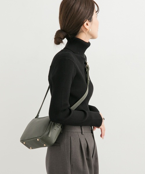 URBAN RESEARCH DOORS（アーバンリサーチドアーズ）の「タートルネックリブニット（ニット/セーター・レディース・ブラック/アイボリー/レッド・MEDIUM）」の14枚目の写真