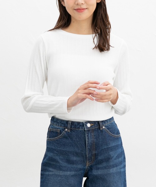 Honeys(ハニーズ)の「ボートネックTシャツ(Tシャツ/カットソー・レディース・ターコイズブルー/オフホワイト/ブラック/サックスブルー/イエロー/レッド/ライトグレー・S/M/LL/L)」の2枚目の写真