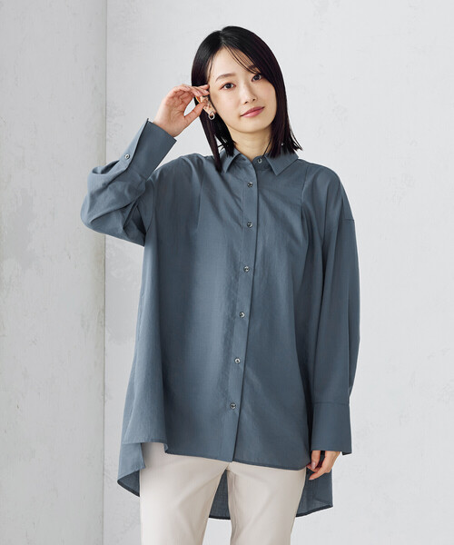 COMME CA ISM（コムサイズム）の「ポリエステルスパンブロードタック ロングシャツ（シャツ/ブラウス・レディース・サックスブルー/ブルーグレー/ホワイト/ライトグレー・FREE）」の3枚目の写真